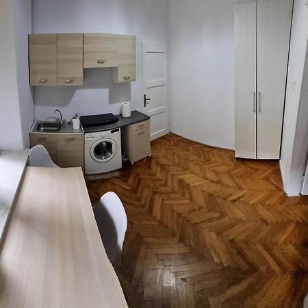 Nocleg W Centrum Czestochowy Nmp32 Czestochowa Bagian luar foto